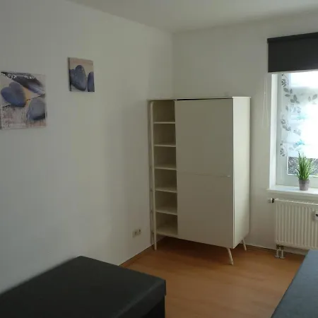 Grosse Monteurwohnung, Fewo Ruby, Limbach-Oberfrohna